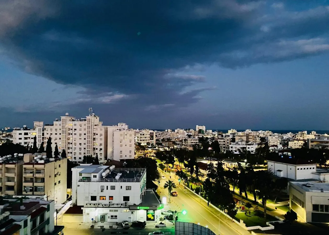 Lina 703 Apartment Larnaca